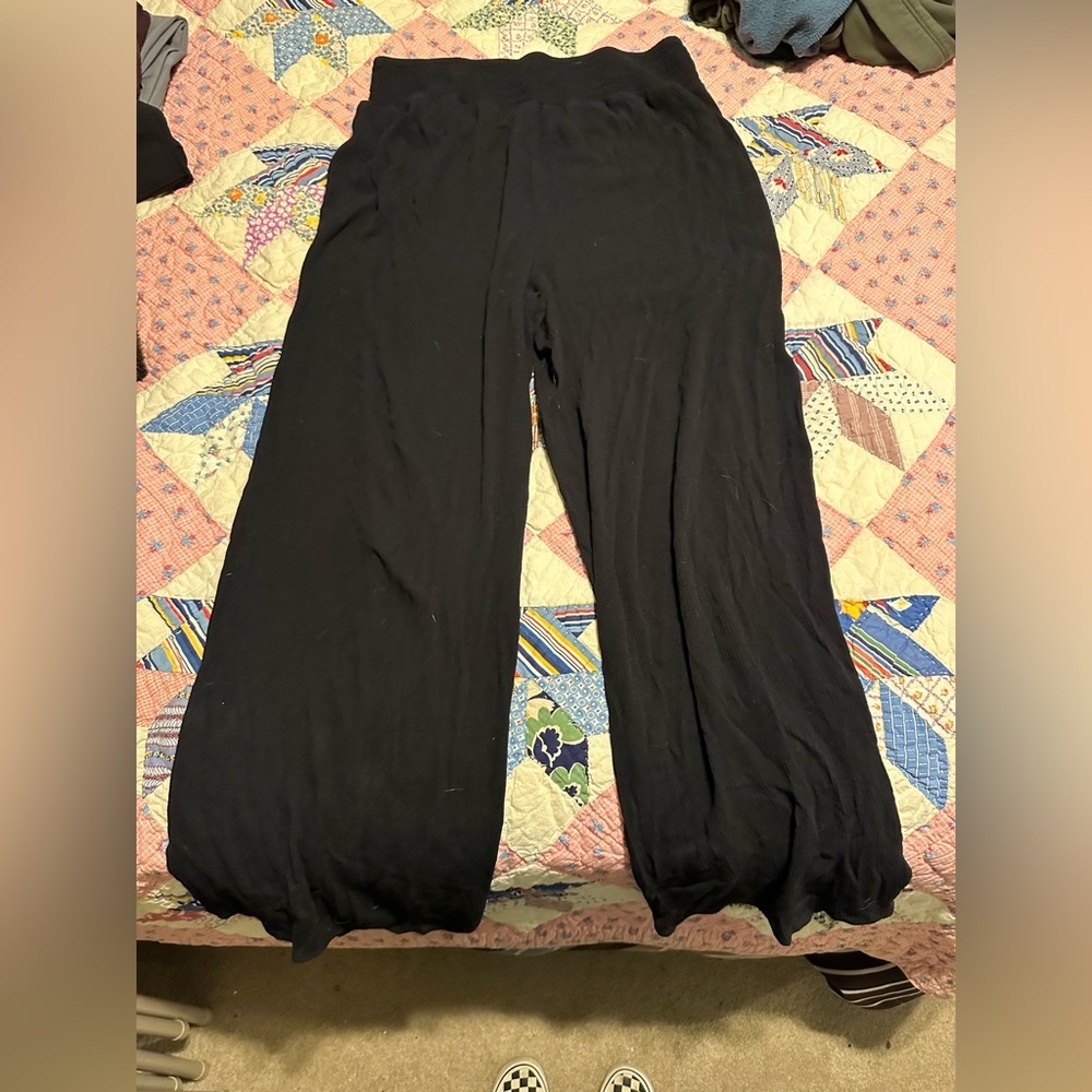 Kona Sol Size Large Wide Leg Flair Black Pants
